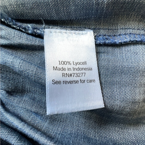 NWT | BOHO CHAMBRAY BLUE BUTTON UP DRESS RUFFLE HEM BALLOON SLEEVE | SIZE: SMALL - Picture 8 of 10